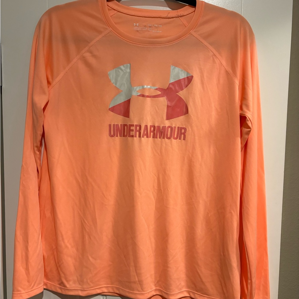 UNDER ARMOUR-YXL Graphic Athletic Long Sleeved Shirt